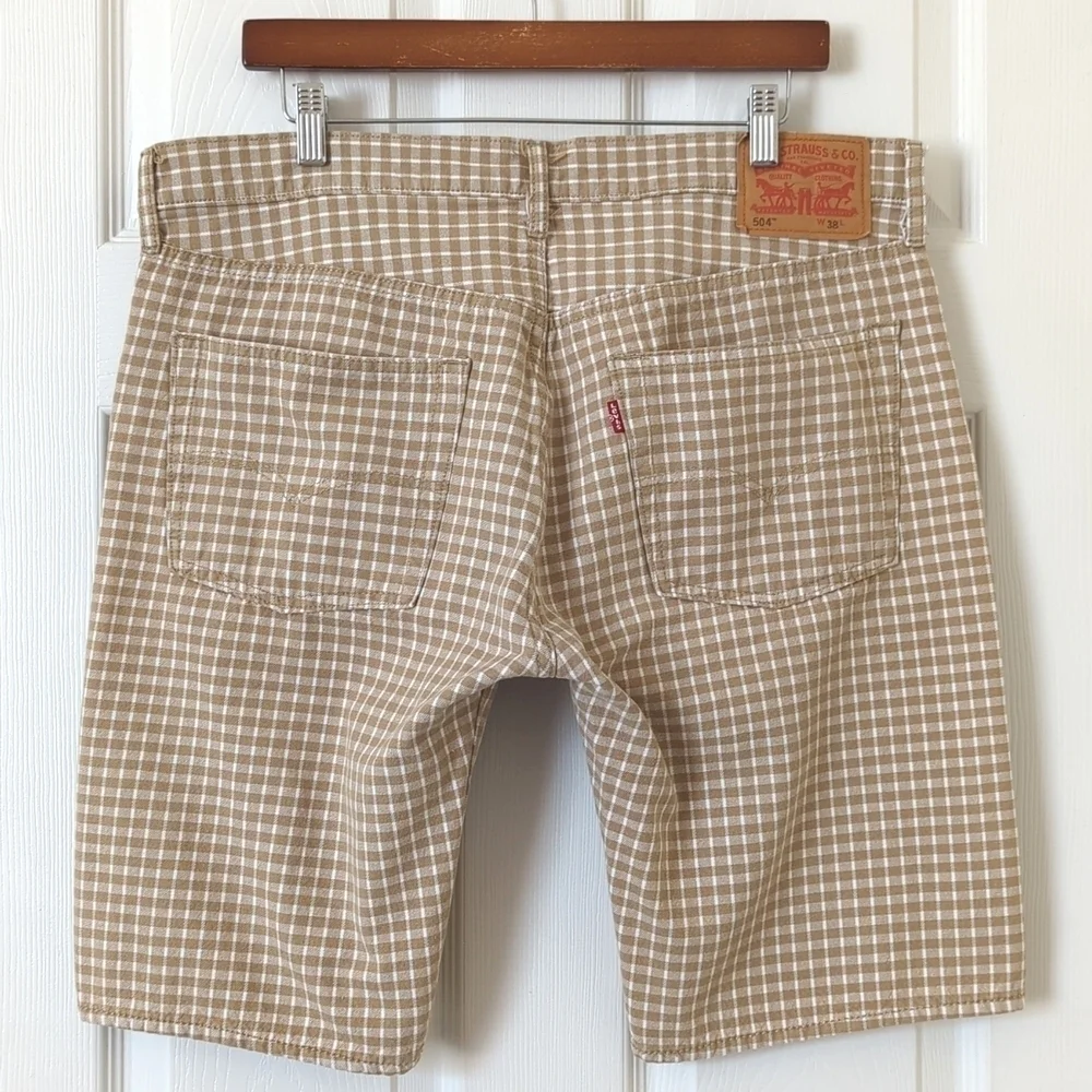Levi's 504 Classic Checkered Plaid Regular Fit Jean Shorts Tan Brown White 38